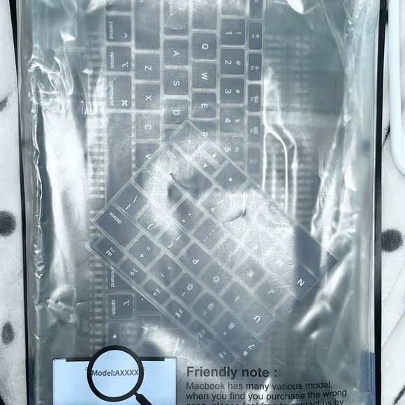 Mac book air 13 inch hard shell brand new!!! - Picture 4 of 4